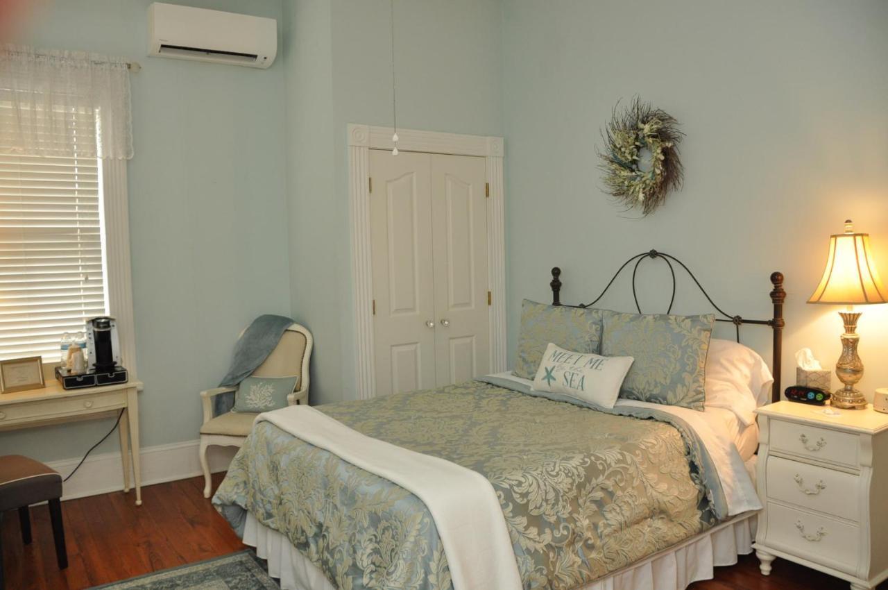 Trowell Historic Inn Джесъп Екстериор снимка