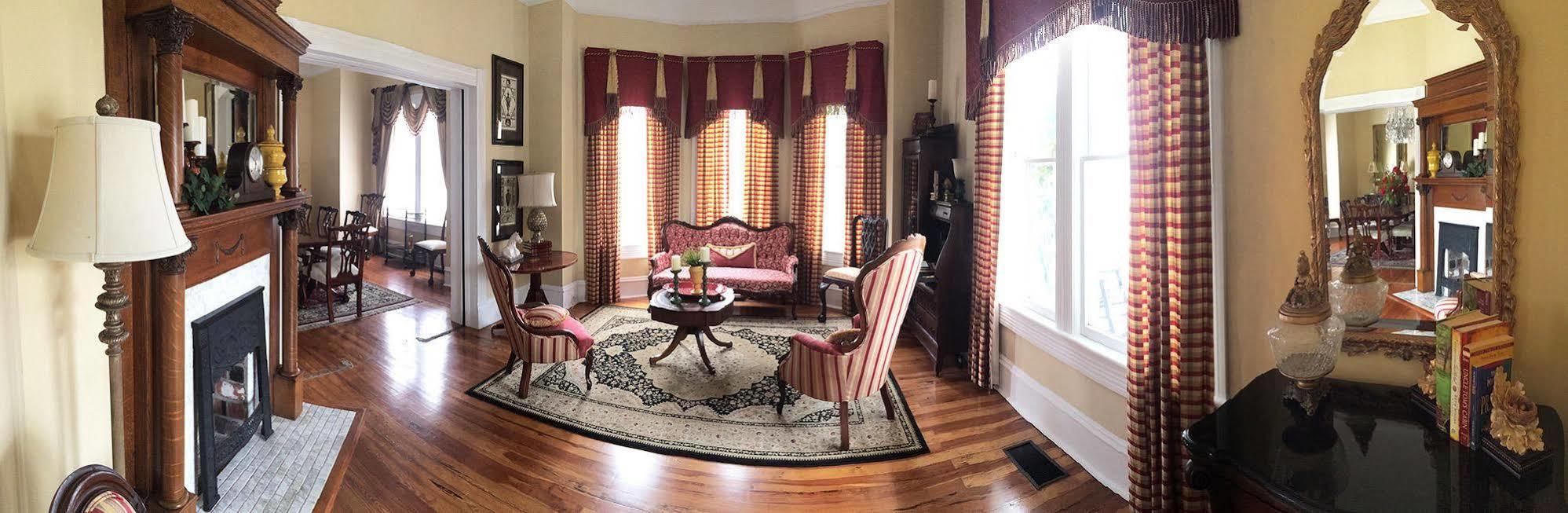 Trowell Historic Inn Джесъп Екстериор снимка