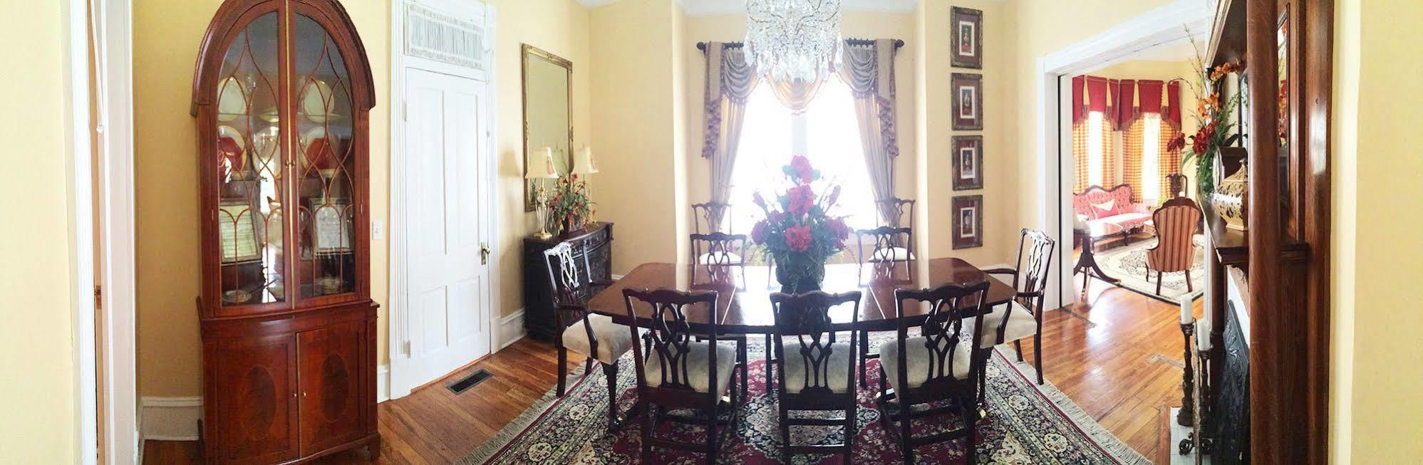 Trowell Historic Inn Джесъп Екстериор снимка